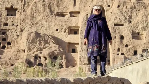 Nawruz Qaderi Sue Rogers in Afghanistan