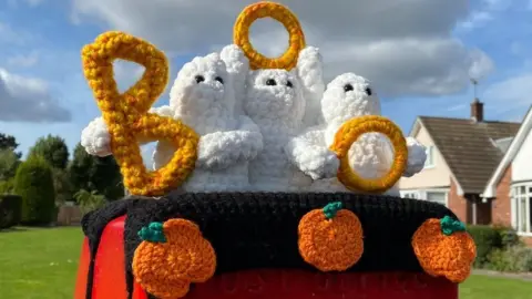 Halloween postbox topper in Farnsfield, Nottinghamshire