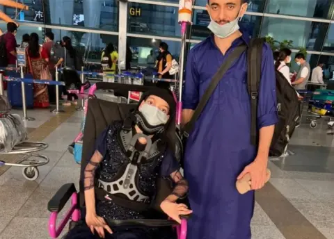 Afsheen Gul/Instagram Afsheen Gul seen at the Delhi airport with her brother Yaqoob