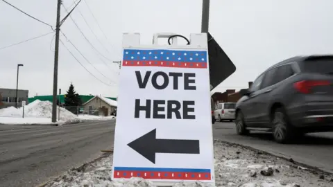 Early voting Minneapolis