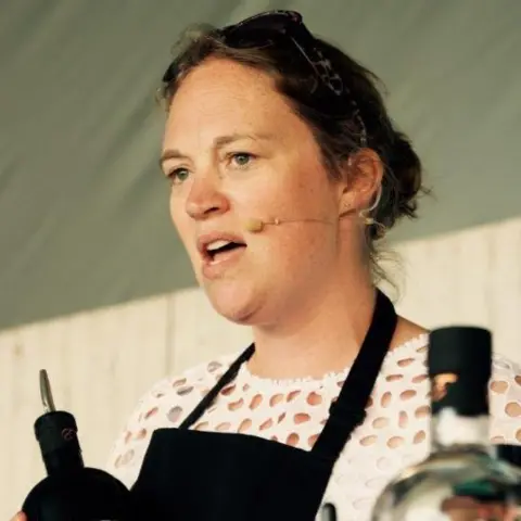 Vhari Russell Vhari Russell