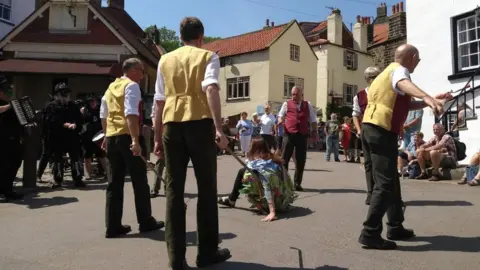 Jim Foster Performers at the folk weekend
