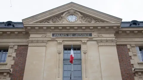 Facade of Versailles court house