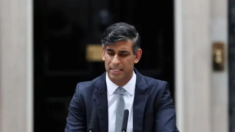 EPA-EFE/REX/Shutterstock Rishi Sunak has announced that he will step down as leader of the Conservative Party