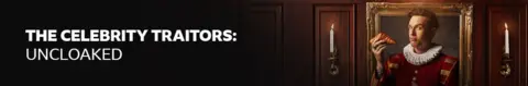 Slavenību nodevēju reklāma: neapslēpta aplāde. Eds Gembls vēsturiskā apģērbā, turot rokās kruasānu