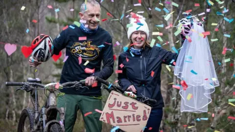 Strathpuffer couple