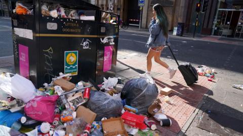 An overflowing bin in Glasgow