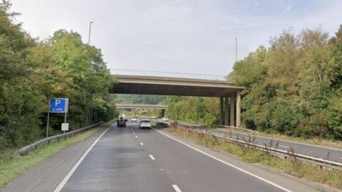 A Google maps image of the A21 northbound carriageway near Morleys Roundabout