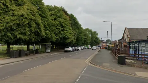 Chilwell High Road at the Cator Lane end