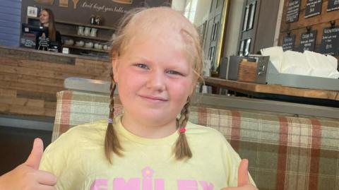 Ten-year-old Lottie, who has alopecia