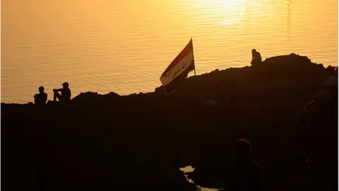 Reuters Protesters in Baghdad