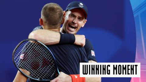 GB's Dan Evans & Andy Murray celebrate