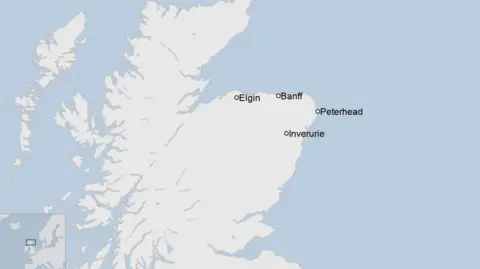 Map showing Elgin, Banff, Petehread and Inverurie. The outline of the country is white, on a blue background showing the sea.