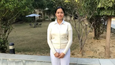 Saina Sodhi Saina Sodhi