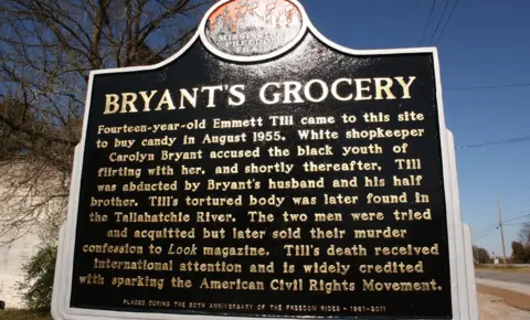 Mississippi tourism board The monument