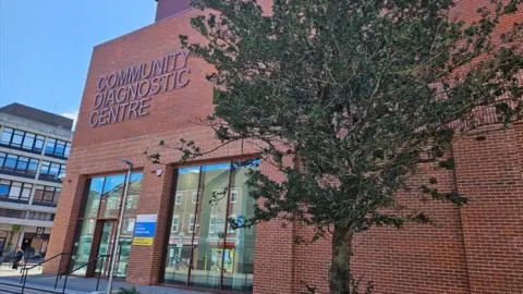NHS Humber Health Partnership The exterior of a community diagnostic centre. 