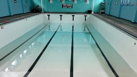 Newcastle Emlyn Swimming Pool