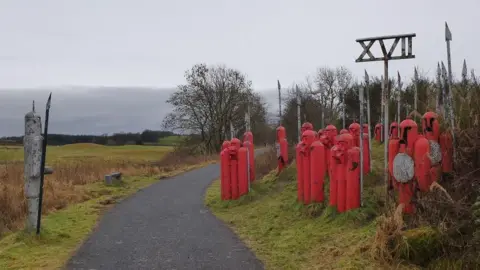 David Michael Statues of Roman soldiers at Kilmacolm