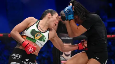 Sinead Kavanagh punches Janay Harding