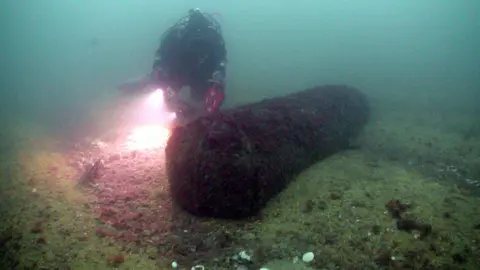 Mark Milburn diver and bomb