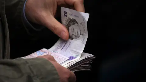 Getty Images wad of £20