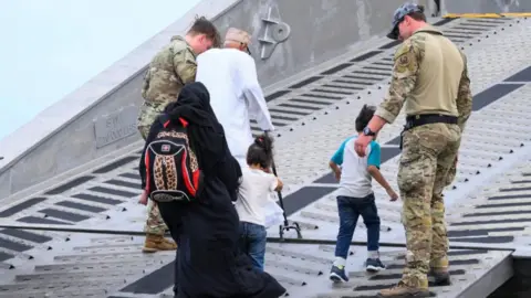 Getty Images US troops evacuate their citizens from Sudan