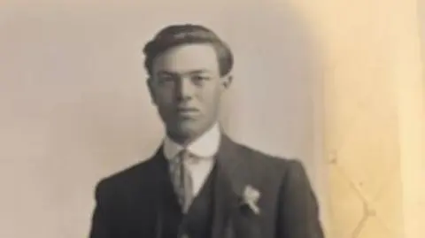 MoD Old picture of Sgt Smith