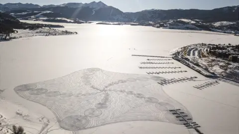 Town of Silverthorne   Simon Beck snow drawing