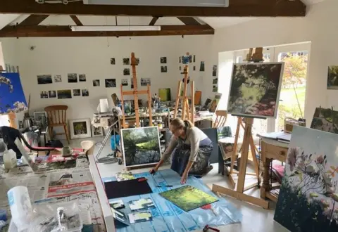 Lisa Timmerman Lisa Timmerman in her art studio in Foxton, Market Harborough