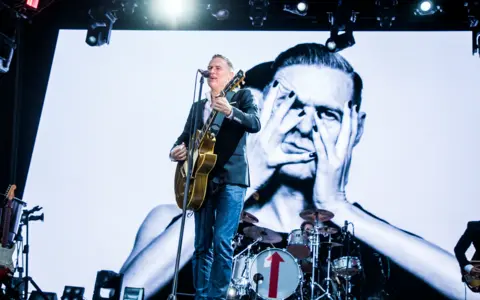 Paul Campbell Bryan Adams