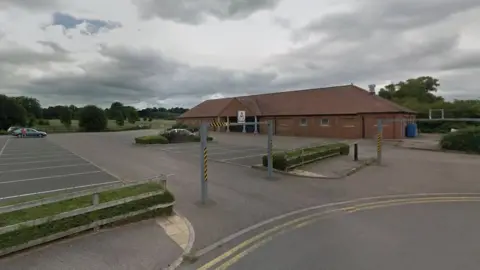 Google Fairford Leys Park in Aylesbury