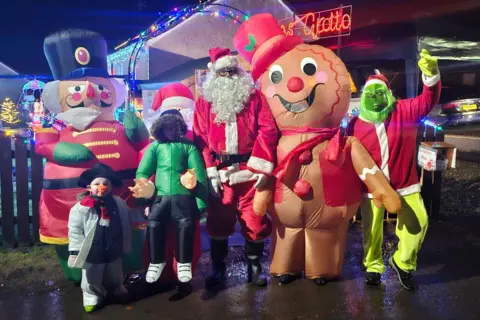 Margaret Nelson Santa and his helpers