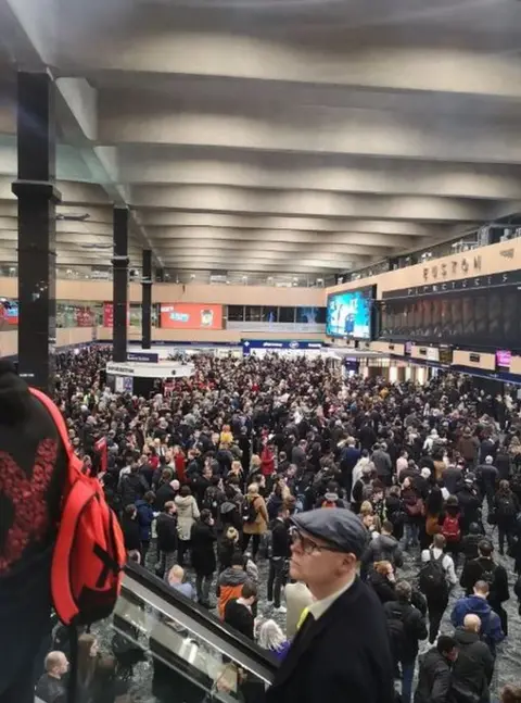 @MRCHRISMCSTRAW Euston