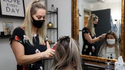 PACEMAKER Hairdresser