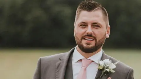 Facebook Photo of Daniel Dyer