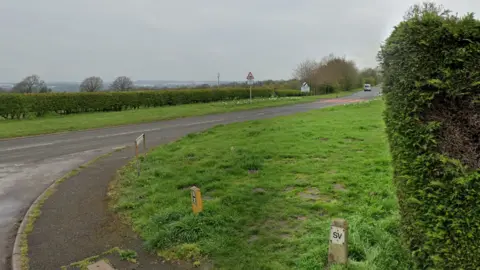 Junction emerging onto Park Lane, near Selston