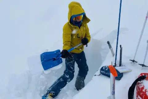 SAIS Northern Cairngorms Avalanche forecaster