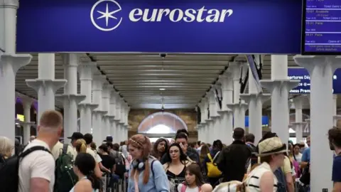 EPA Queues at St Pancras