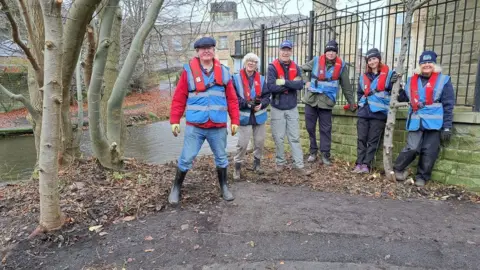 Rachel Clapham Garden Party at Bradford Canal