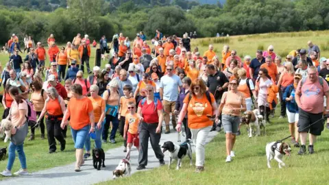 PDSA/Stuart Walker Walkers and dogs