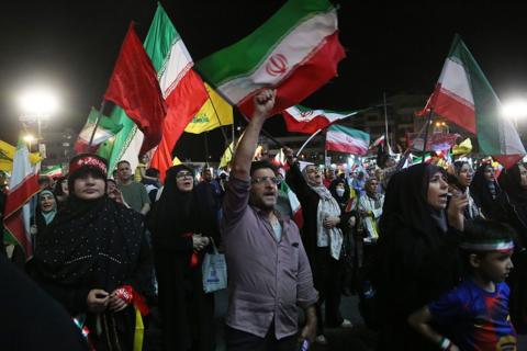 Pro‑government protest in Tehran after missile attack on Israel
