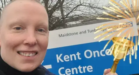 PA Media Tracey Crouch with a bell emoji after finishing her cancer treatment in 2021