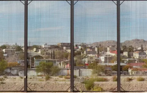 BBC Fence at the US-Mexico border