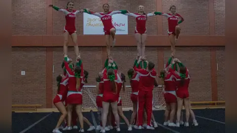 Scwales Wales para-cheer team in action