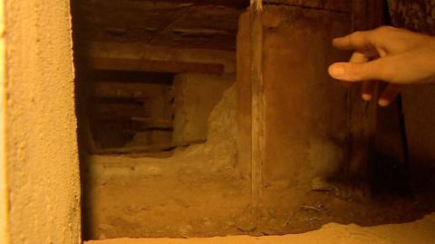 Delhi secret tunnel sparks grisly speculation - BBC News