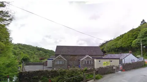 Google Fishguard's Ysgol Llanychllwydog is the last school in Wales without broadband