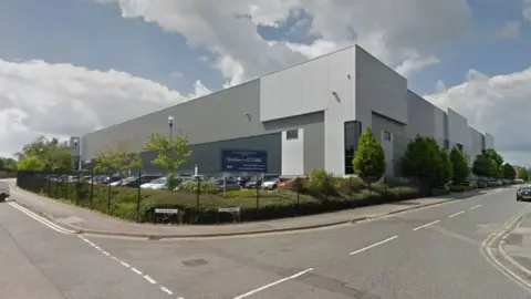 Google Charles Tyrwhitt warehouse, Milton Keynes