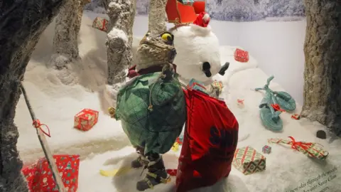 FENWICK Toad with a sack of presents