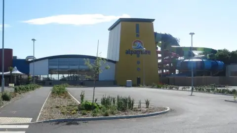 Geograph/Graham Robson Alpamare in Scarborough