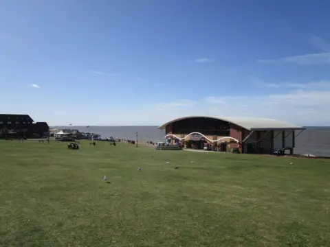 Jonathan Thacker/Geograph The Green and Pier, Hunstanton, Norfolk